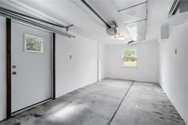 2436 Trotter Dr gallery image 14