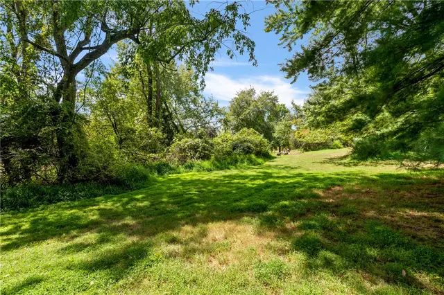 2436 Trotter Dr gallery image 33