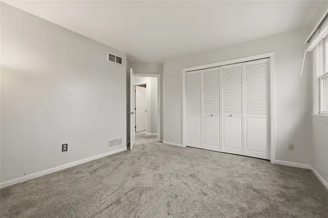 2436 Wedgewood Dr gallery image 47