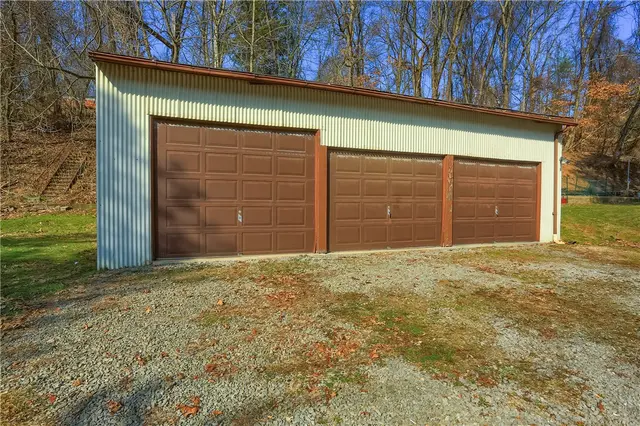 2439 Brandt School Rd gallery image 4