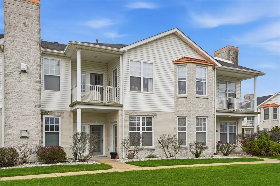 244 Adams Pointe Blvd 10
