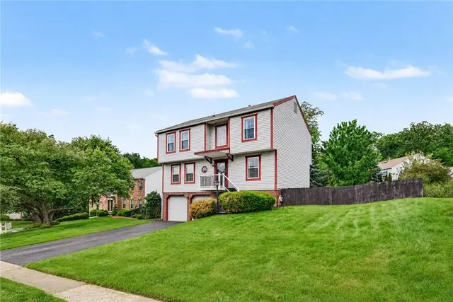 244 Jaclyn Dr gallery image 15