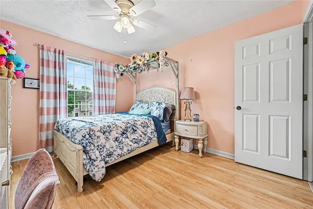 244 Jaclyn Dr gallery image 16