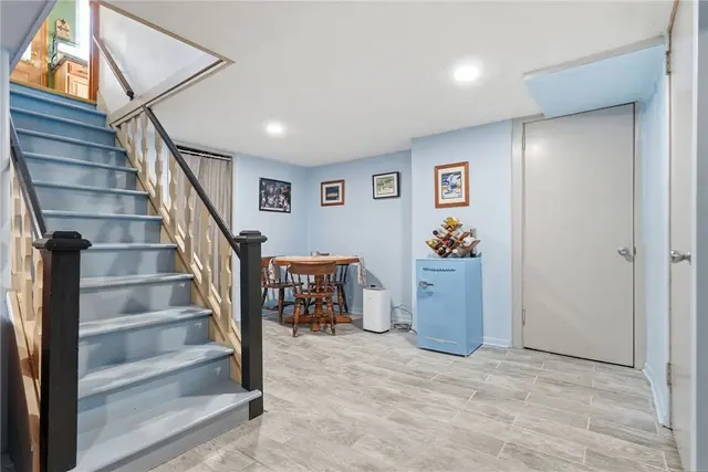 2449 Hampton Ave gallery image 18