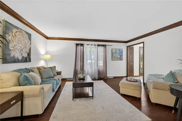 2455 Dogwood Dr gallery image 10