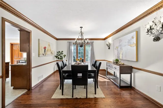 2455 Dogwood Dr gallery image 11