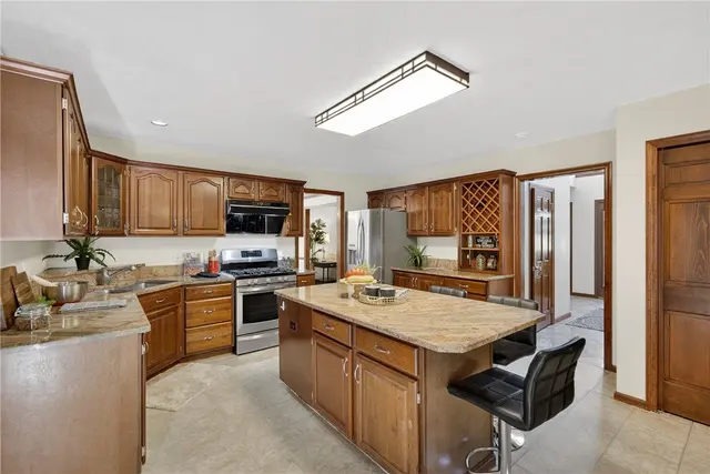 2455 Dogwood Dr gallery image 13