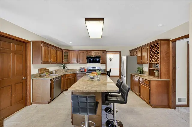 2455 Dogwood Dr gallery image 14