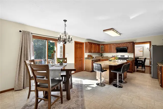 2455 Dogwood Dr gallery image 15