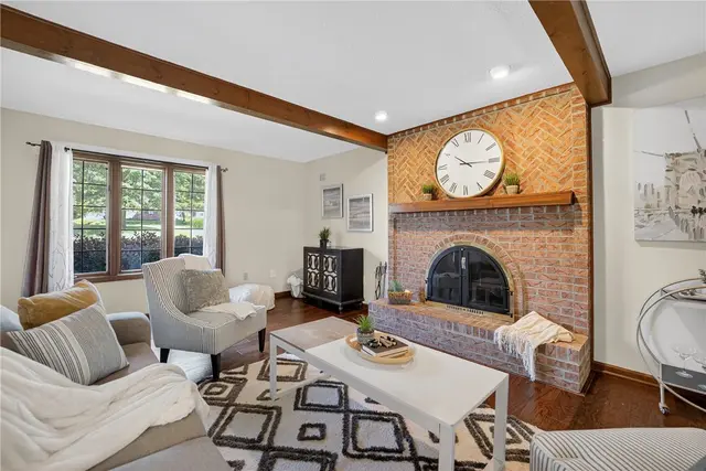 2455 Dogwood Dr gallery image 19