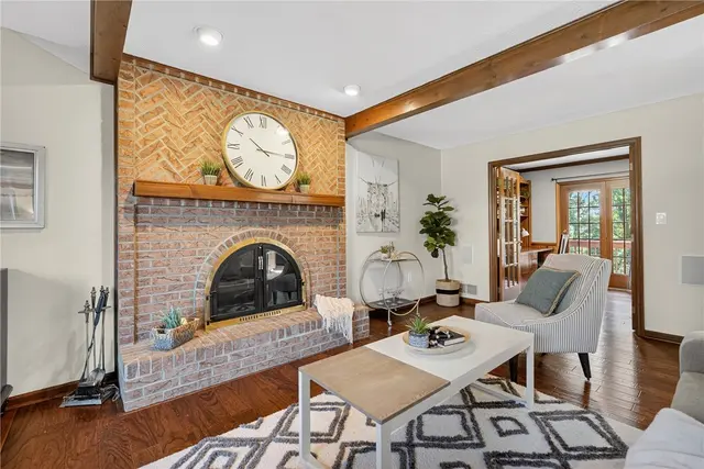 2455 Dogwood Dr gallery image 21