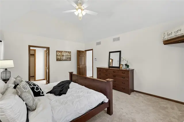 2455 Dogwood Dr gallery image 28