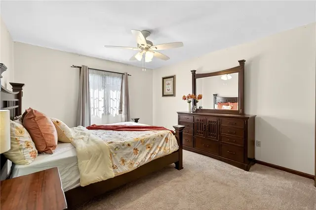 2455 Dogwood Dr gallery image 35