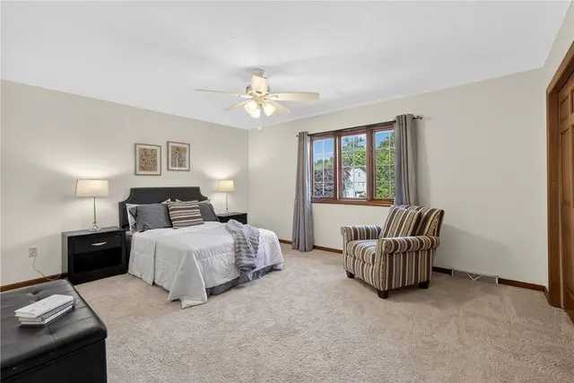 2455 Dogwood Dr gallery image 37