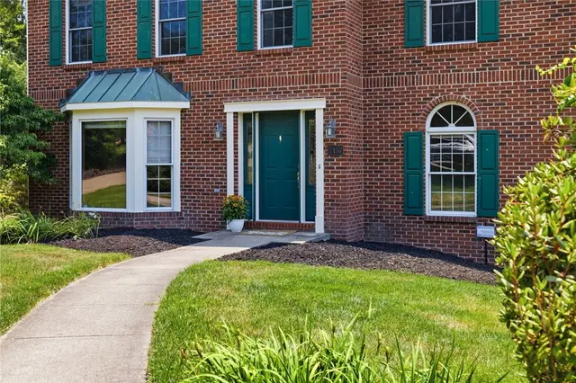 2457 Dogwood Dr gallery image 3