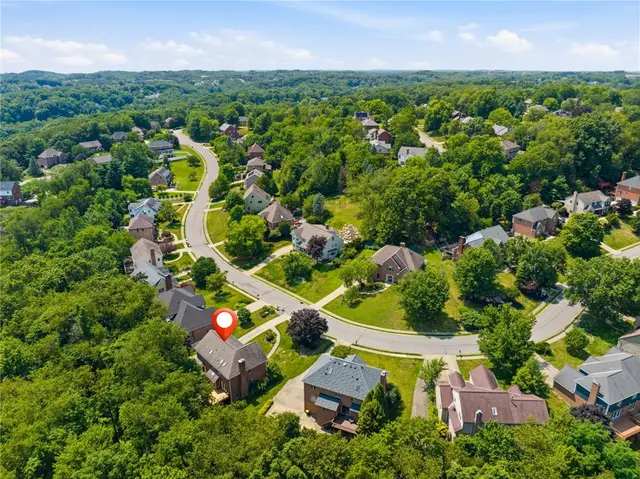 2457 Dogwood Dr gallery image 21