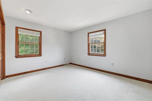 2457 Dogwood Dr gallery image 36