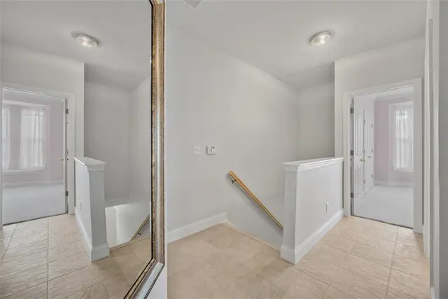 246 Adams Pointe 1 gallery image 8