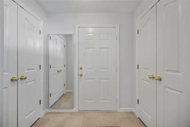 246 Adams Pointe 1 gallery image 12