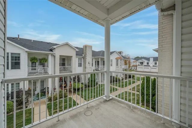 246 Adams Pointe 1 gallery image 15