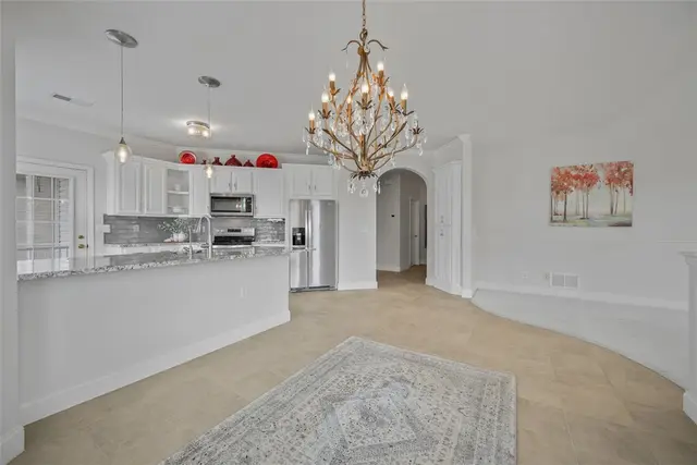 246 Adams Pointe 1 gallery image 17