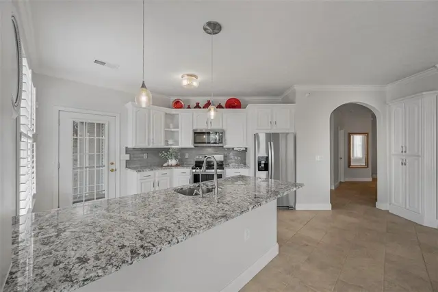 246 Adams Pointe 1 gallery image 20