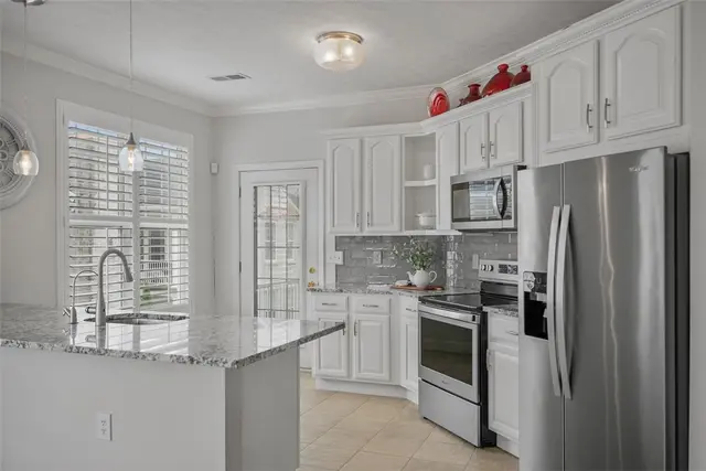 246 Adams Pointe 1 gallery image 23