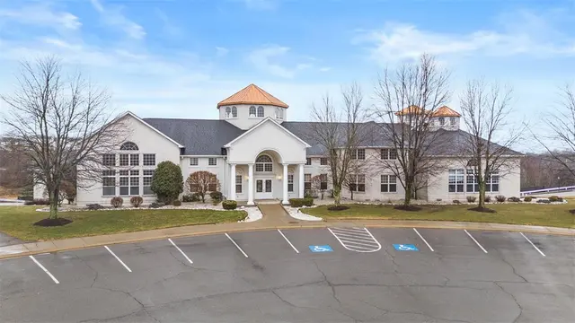 246 Adams Pointe 1 gallery image 26
