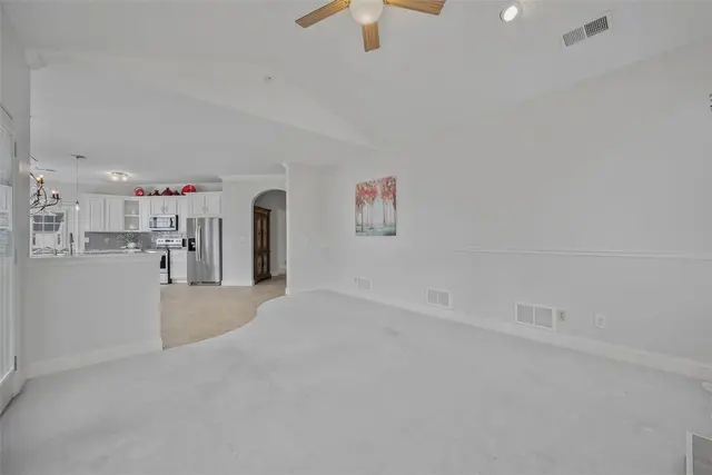 246 Adams Pointe 1 gallery image 32