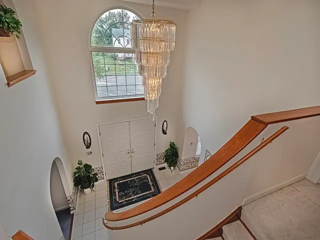 246 Jaclyn Dr gallery image 18