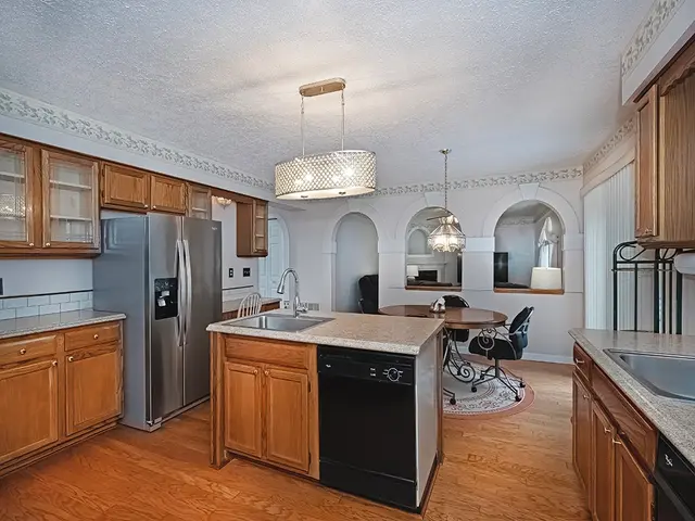 246 Jaclyn Dr gallery image 20
