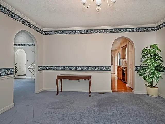 246 Jaclyn Dr gallery image 22