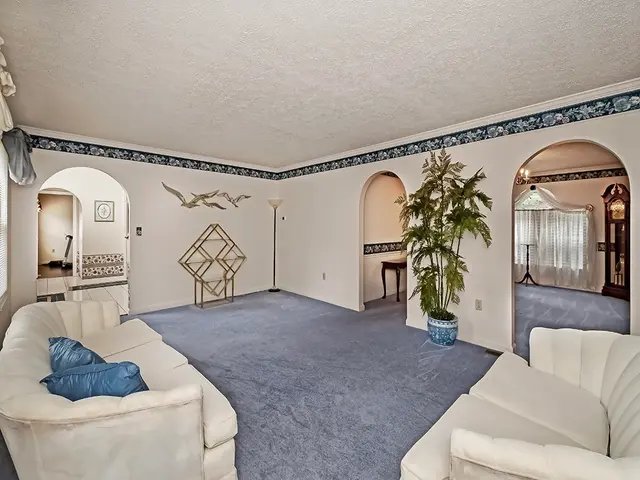 246 Jaclyn Dr gallery image 24