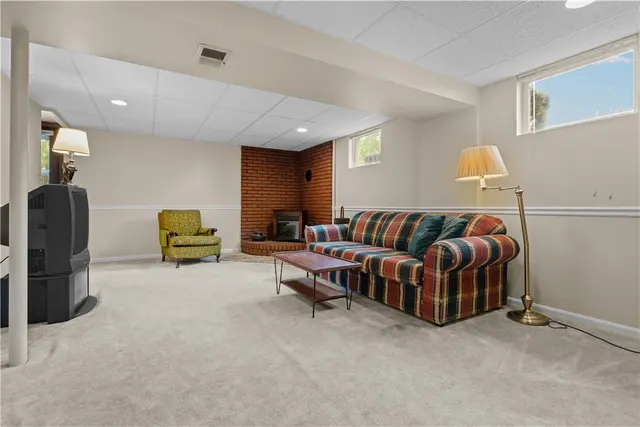 246 Mccoy Place Rd gallery image 2
