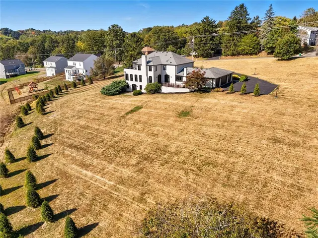 2460 Nicholson Road gallery image 47