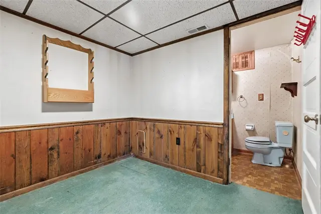 2464 Henry Lane gallery image 11