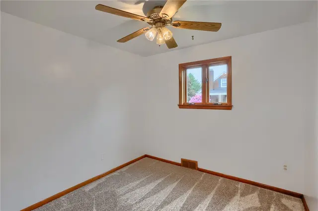 2467 Nicholson Road gallery image 16