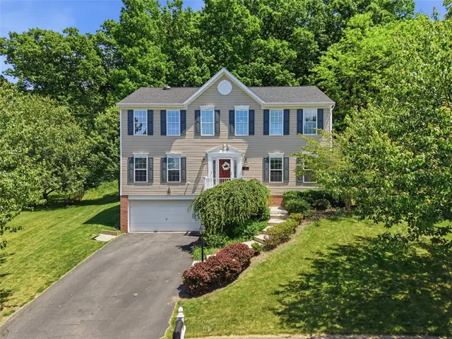 247 Cliffside Dr gallery image 2
