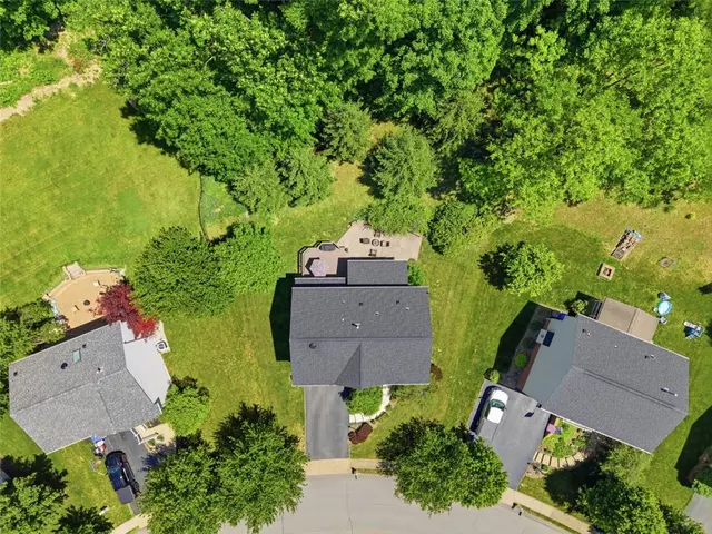 247 Cliffside Dr gallery image 12