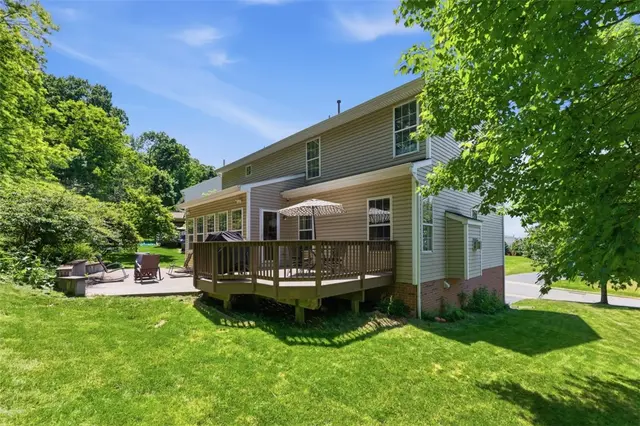 247 Cliffside Dr gallery image 17