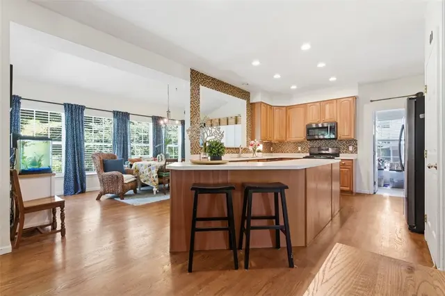 247 Cliffside Dr gallery image 18