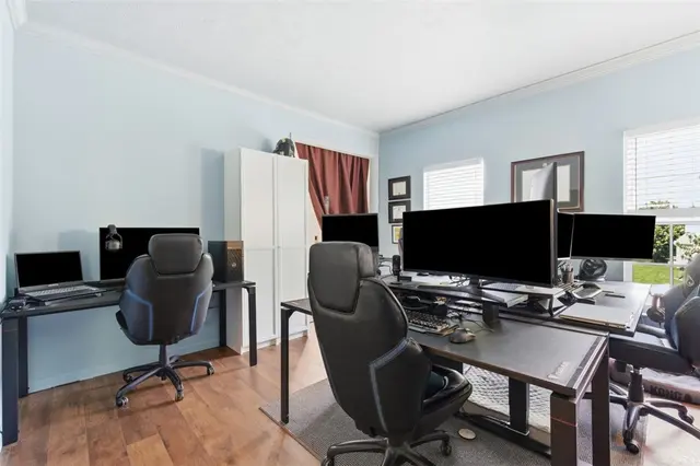 247 Cliffside Dr gallery image 23