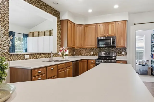 247 Cliffside Dr gallery image 26