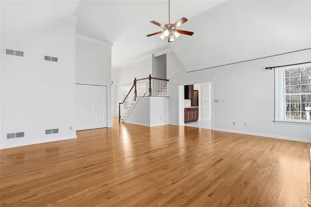 247 Erin gallery image 15