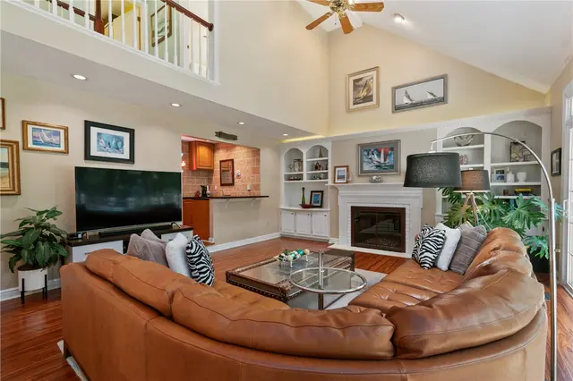 2474 Wedgewood Drive gallery image 9