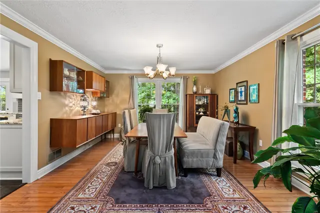 2474 Wedgewood Drive gallery image 15