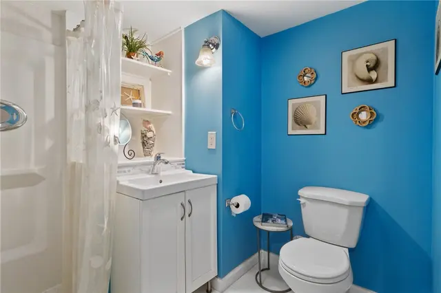 2474 Wedgewood Drive gallery image 18