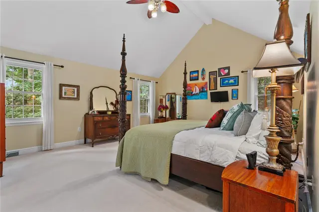 2474 Wedgewood Drive gallery image 24