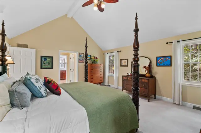 2474 Wedgewood Drive gallery image 25