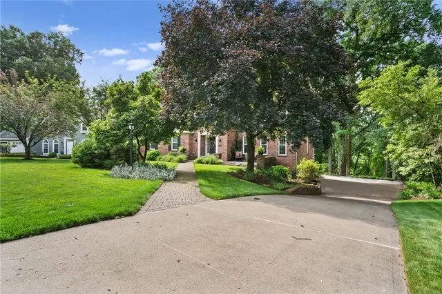 2474 Wedgewood Drive gallery image 32